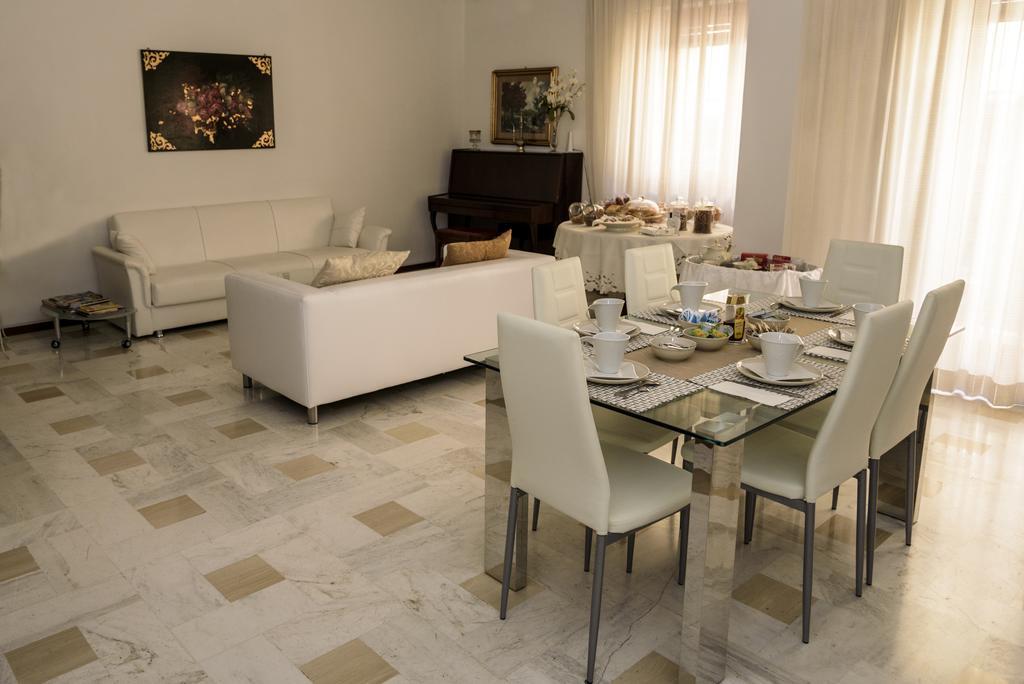 Rosa Dei Venti B&B Taranto Exteriör bild